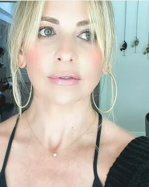Sarah Michelle Gellar / sarahmgellar nude photo #0111