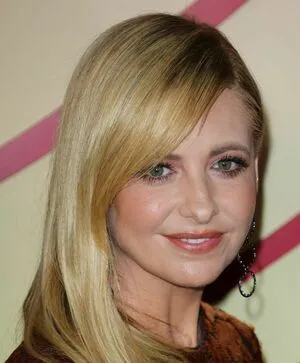 Sarah Michelle Gellar / sarahmgellar nude photo #0117