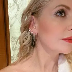 Sarah Michelle Gellar / sarahmgellar nude photo #0198
