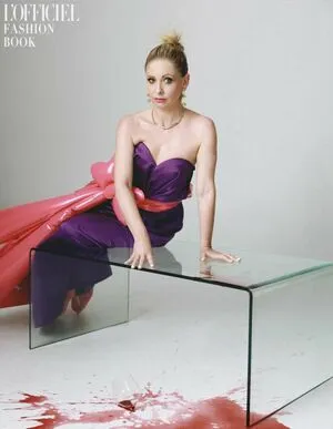 Sarah Michelle Gellar / sarahmgellar nude photo #0256