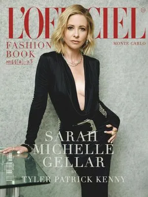 Sarah Michelle Gellar / sarahmgellar nude photo #0260
