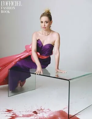 Sarah Michelle Gellar / sarahmgellar nude photo #0277
