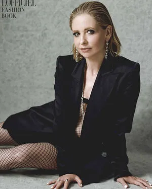 Sarah Michelle Gellar / sarahmgellar nude photo #0282