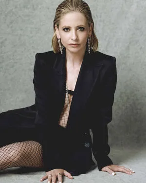 Sarah Michelle Gellar / sarahmgellar nude photo #0284