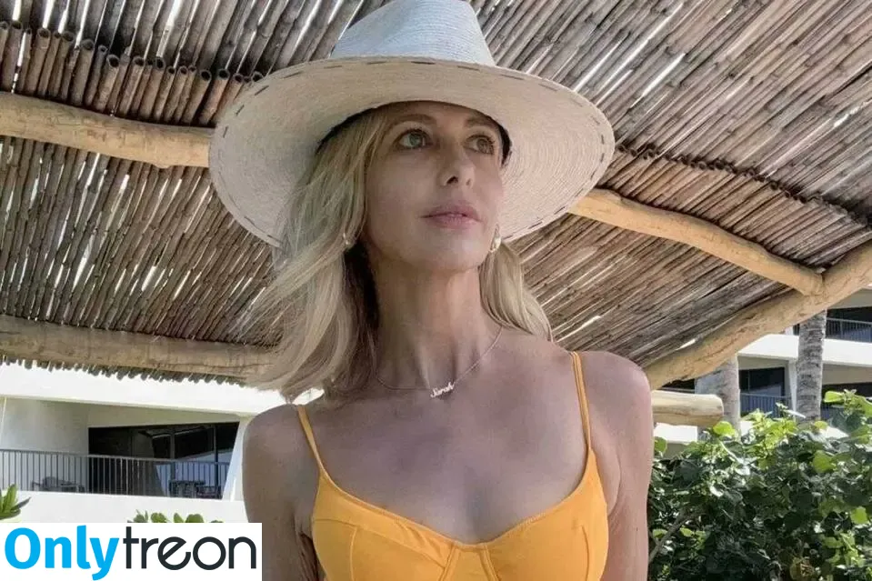 Sarah Michelle Gellar голая photo #0848 (sarahmgellar)