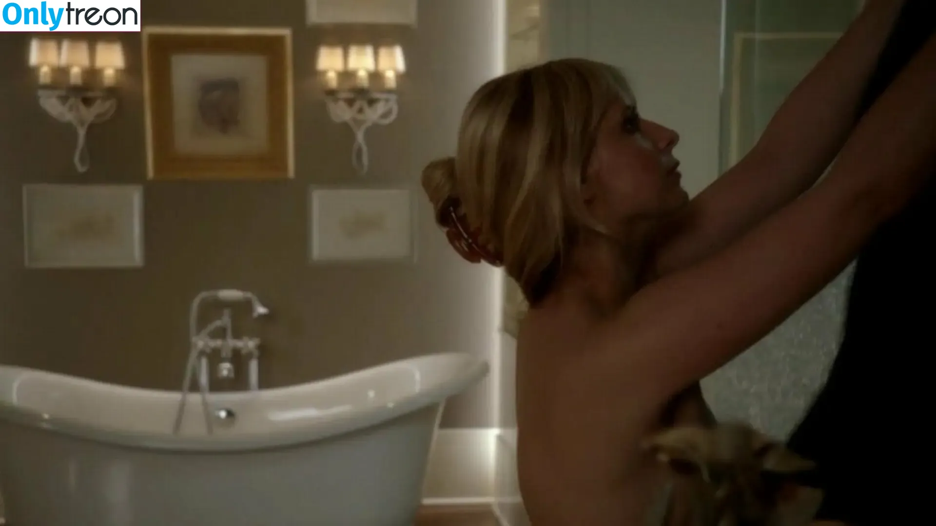 Sarah Michelle Gellar nude photo #0853 (sarahmgellar)