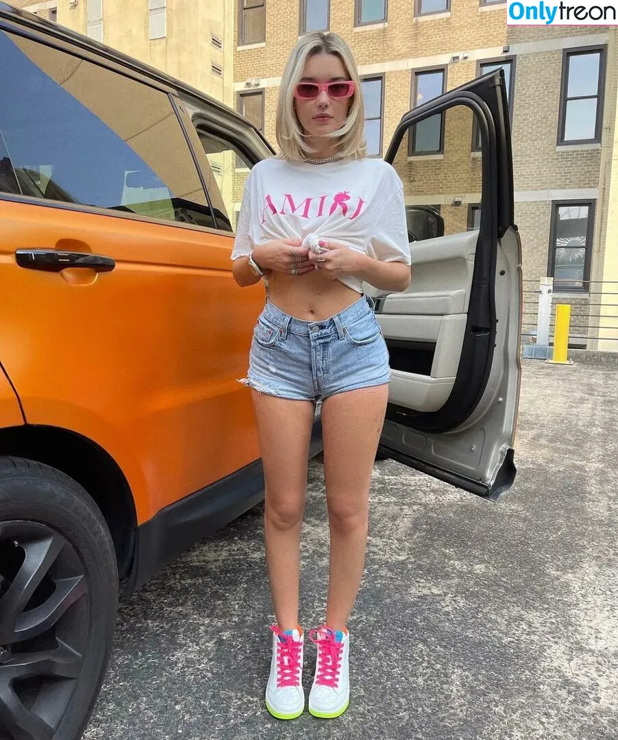 Sarah Snyder голая photo #0069 (bigsarahsnyder / sarahfuckingsnyder)