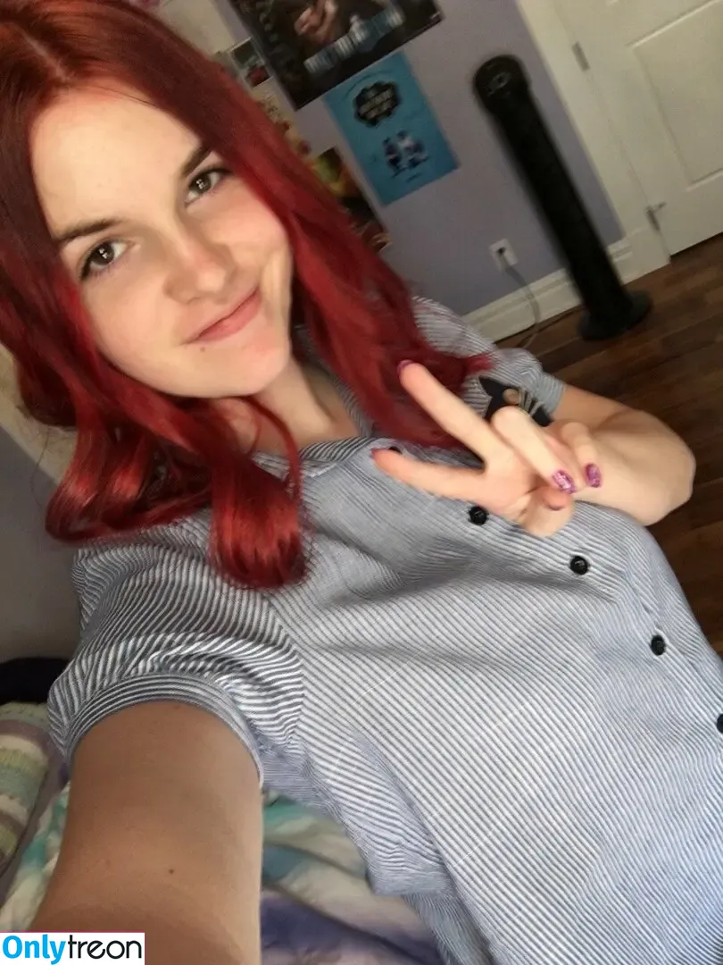 Sarah Z nude photo #0218 (heirrogant / marysuewriter / sarahz)