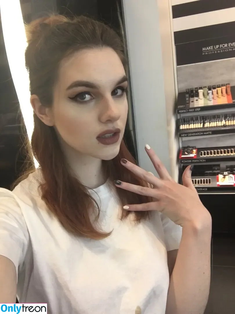 Sarah Z голая photo #0236 (heirrogant / marysuewriter / sarahz)