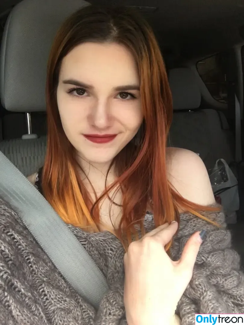 Sarah Z nude photo #0241 (heirrogant / marysuewriter / sarahz)