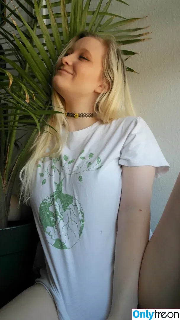 sarahsuniverse голая photo #0015 (sarahshaye)