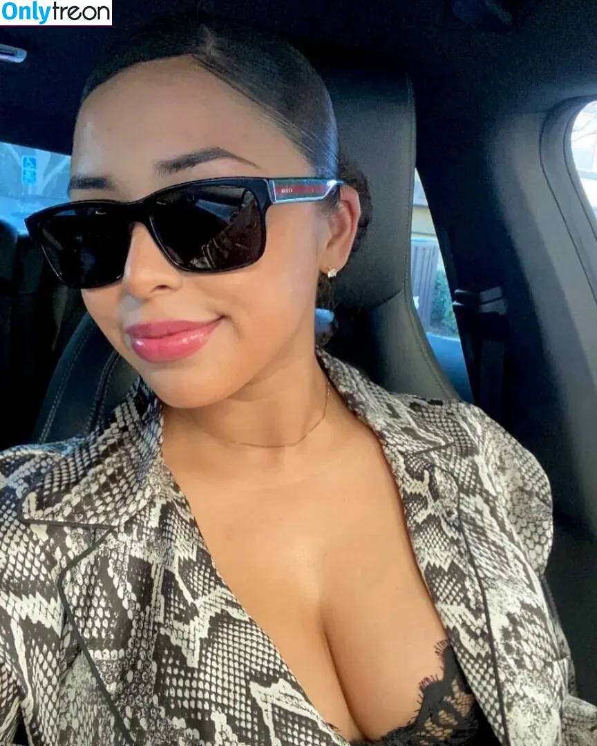 Sarai Fonseca nude photo #0034 (saraiii_fon777)