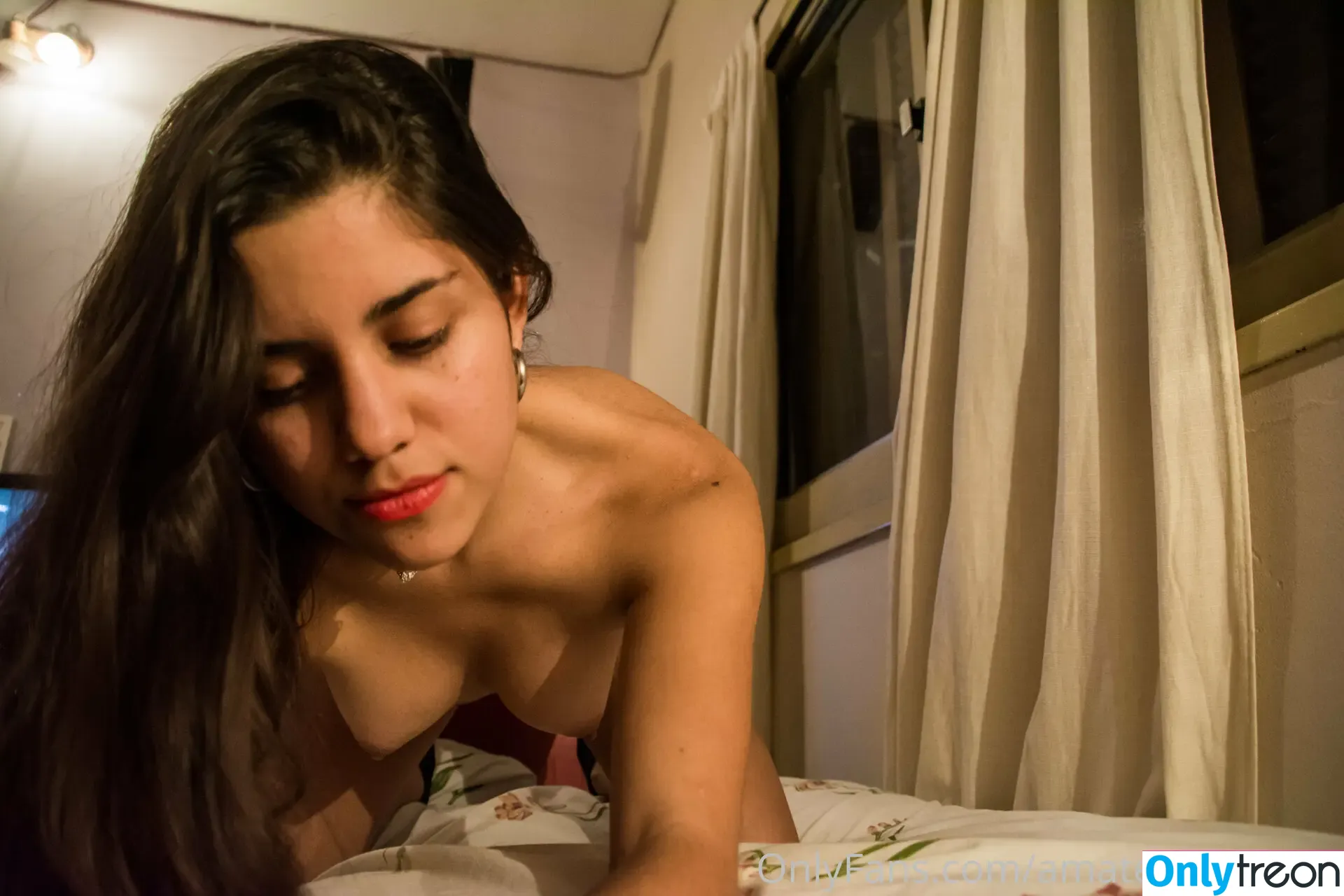 saralatinafree nude photo #0007 (saralatinalive)