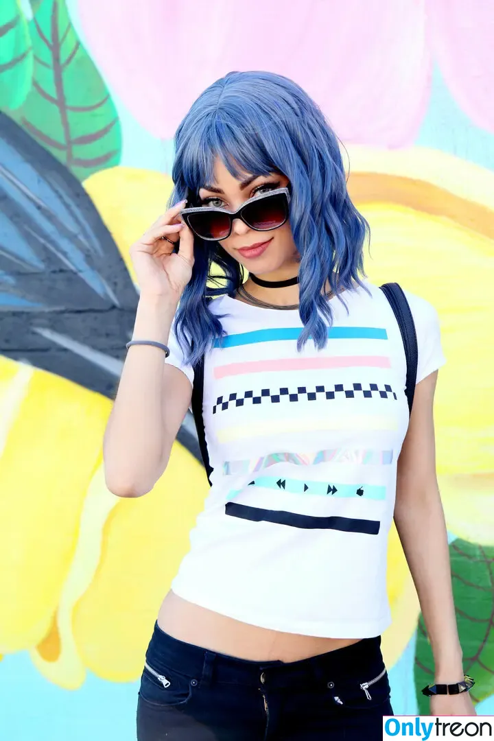 saramoni nude photo #0113 (saramonicosplay)