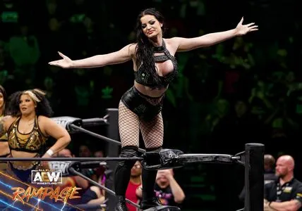 Saraya Bevis / realpaigewwe nude photo #0241