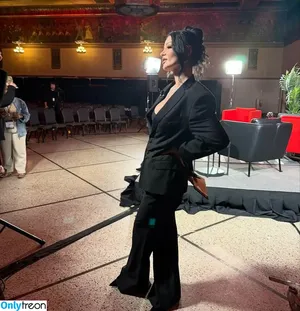 Saraya Bevis / realpaigewwe фото голая #0455