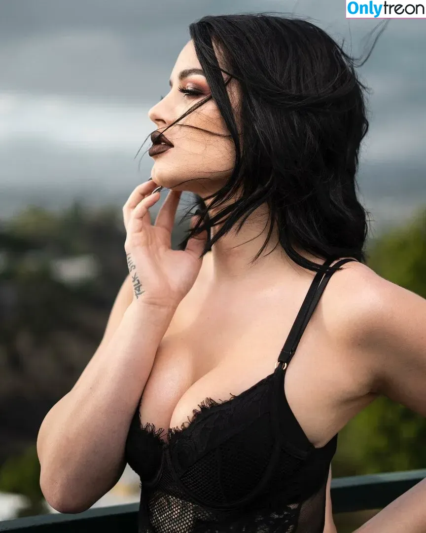 Saraya Bevis nude photo #0022 (realpaigewwe)