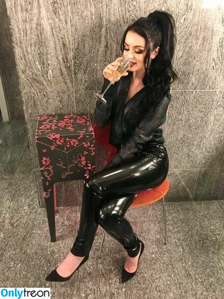 Saraya Bevis nude photo #0066 (realpaigewwe)