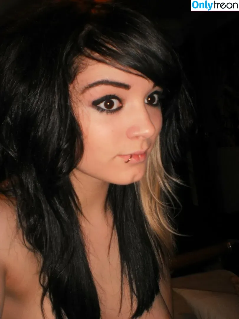 Saraya Bevis голая photo #0100 (realpaigewwe)