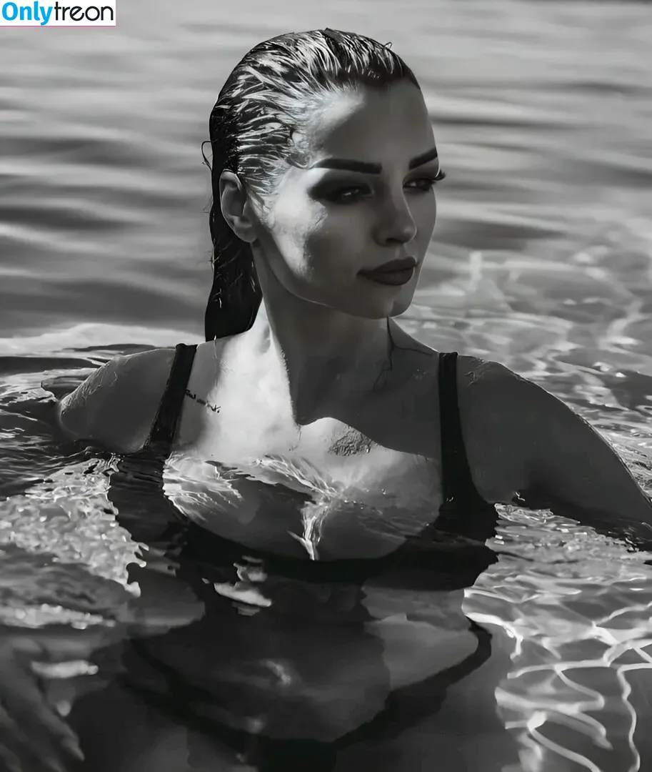 Saraya Bevis голая photo #0122 (realpaigewwe)