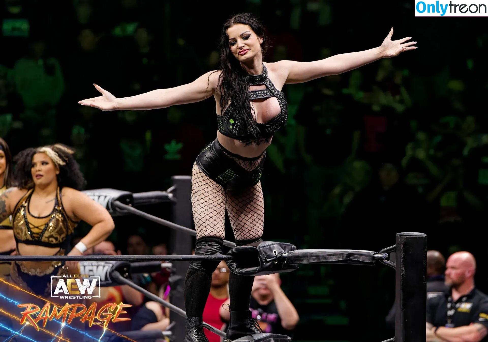 Saraya Bevis голая photo #0241 (realpaigewwe)