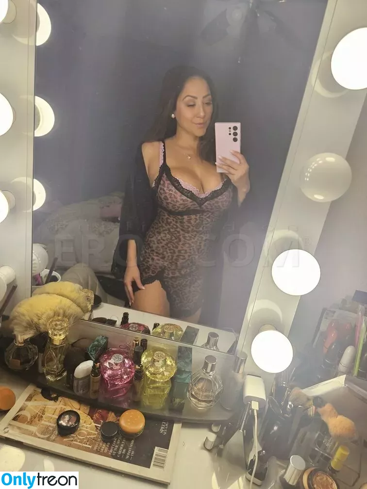sari.mama.sita nude photo #0017 (Sari)