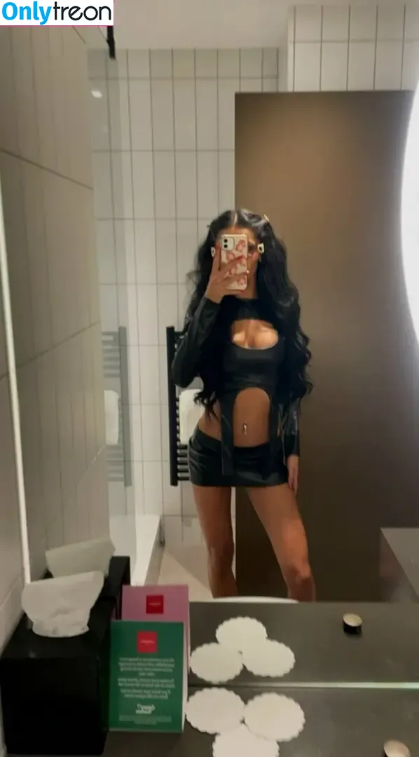 Sarina Jasmine голая photo #0086 (sarinajasmine / sarinajasminee)