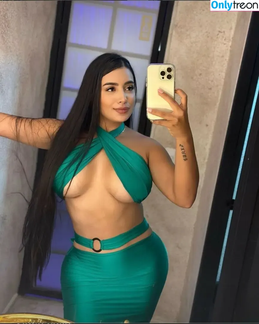 saritalube nude photo #0010 (saritalube)