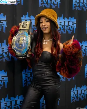 Sasha Banks / sashabankswwe / soxysasha фото голая #1570