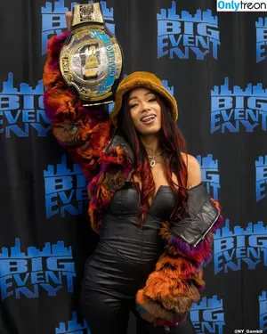 Sasha Banks / sashabankswwe / soxysasha фото голая #1572