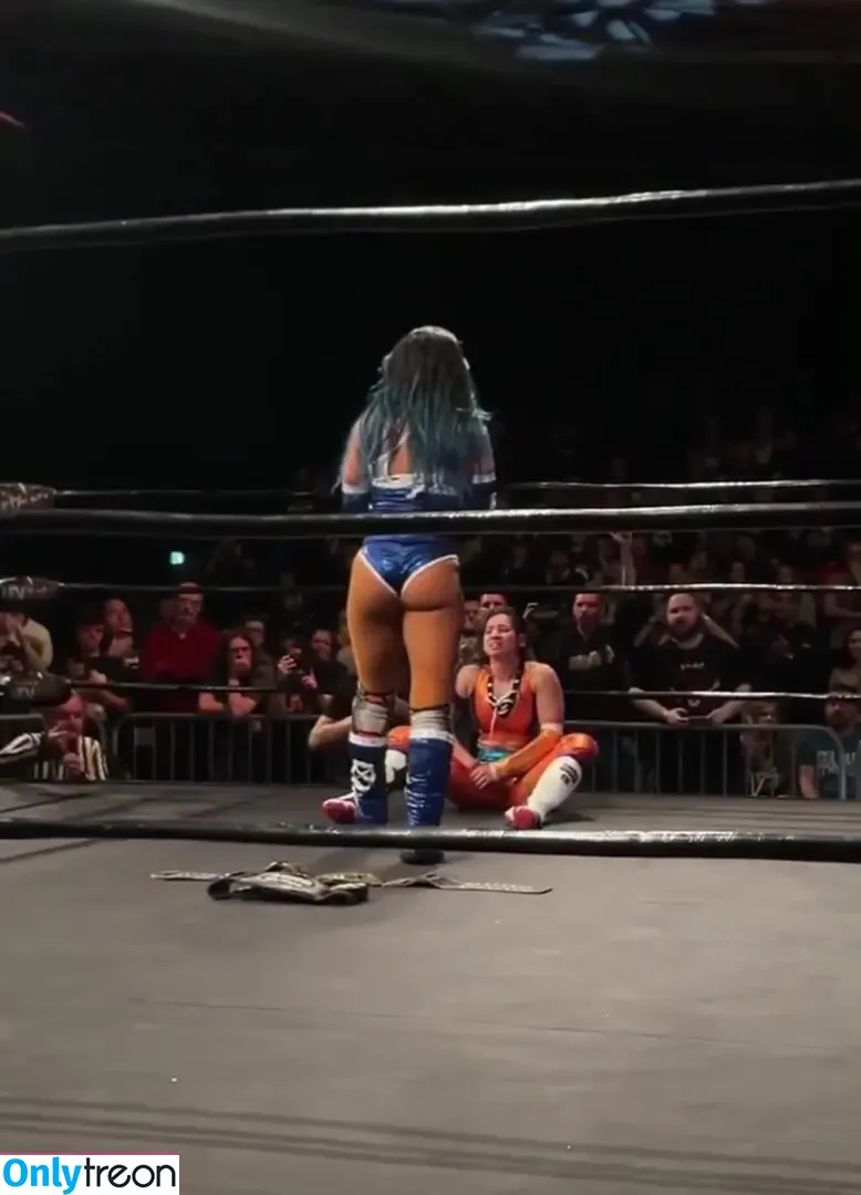 Sasha Banks голая photo #1680 (sashabankswwe / soxysasha)