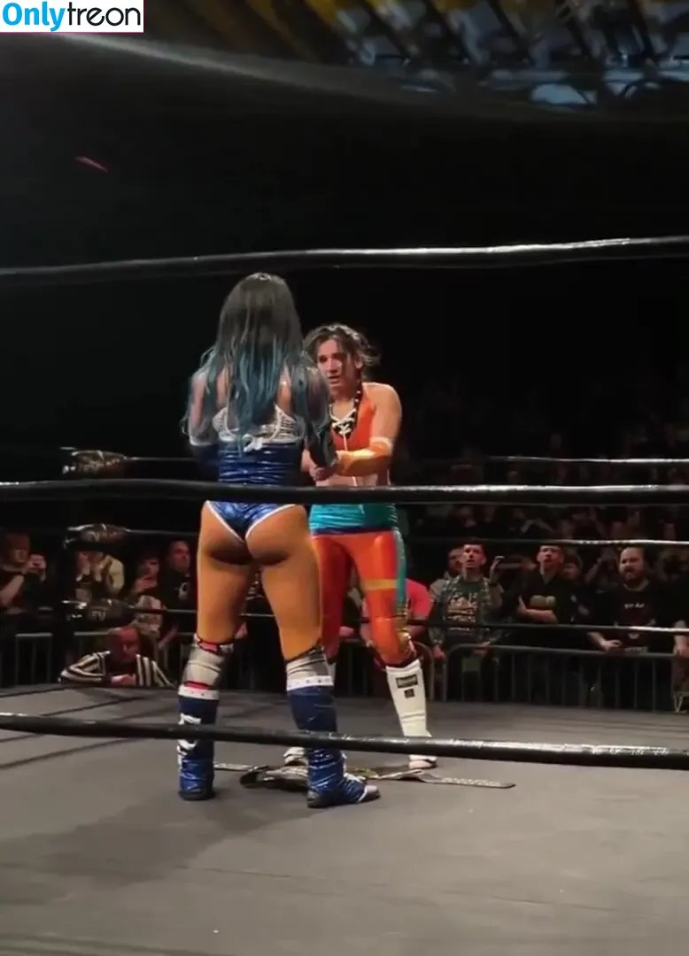 Sasha Banks nude photo #1682 (sashabankswwe / soxysasha)