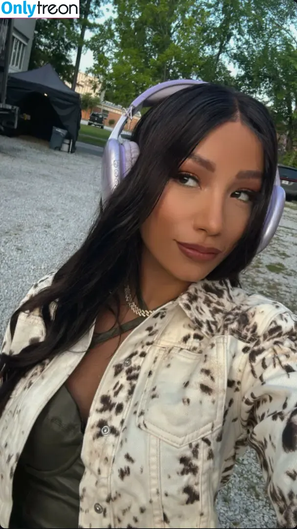Sasha Banks nude photo #1688 (sashabankswwe / soxysasha)