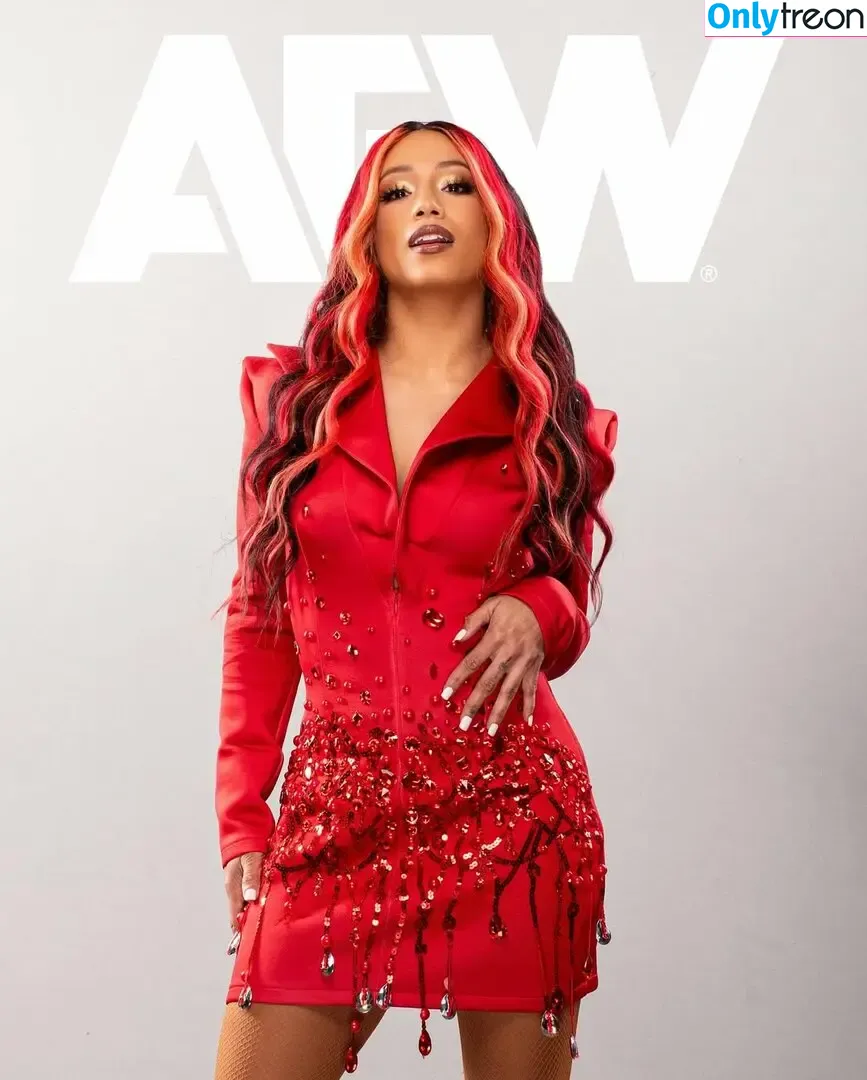 Sasha Banks nude photo #1690 (sashabankswwe / soxysasha)