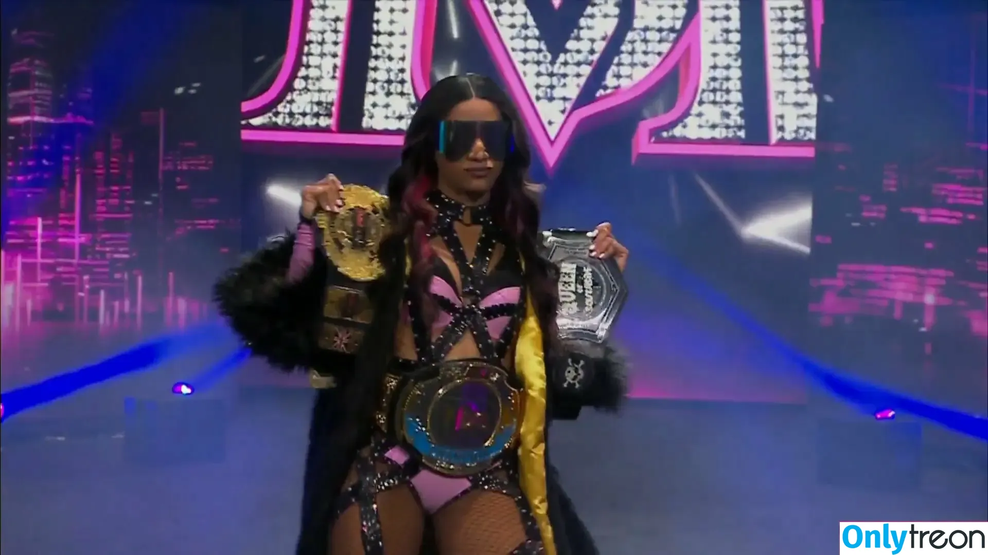 Sasha Banks nude photo #1711 (sashabankswwe / soxysasha)