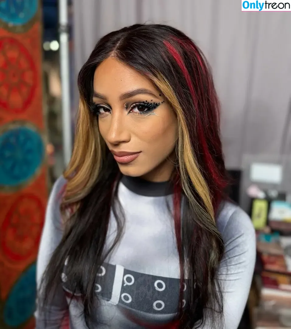 Sasha Banks nude photo #1846 (sashabankswwe / soxysasha)