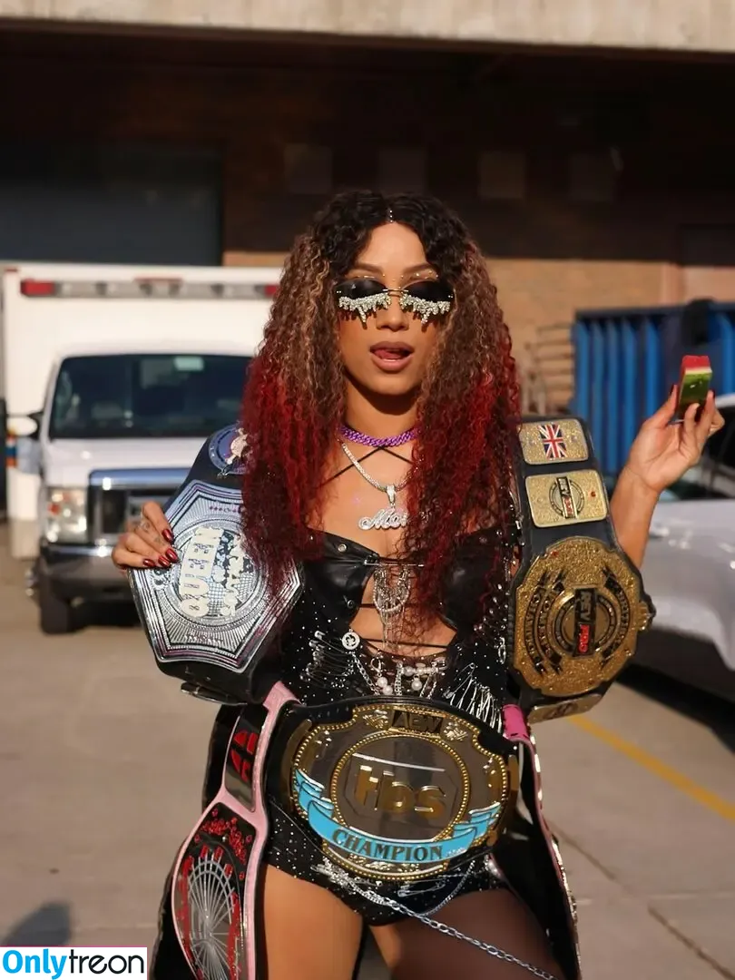 Sasha Banks nude photo #1861 (sashabankswwe / soxysasha)