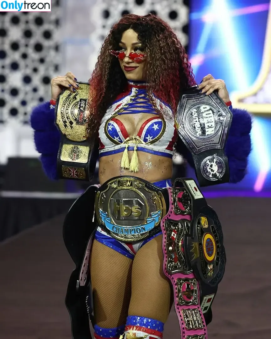 Sasha Banks nude photo #1878 (sashabankswwe / soxysasha)