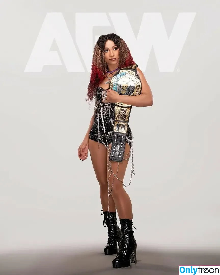 Sasha Banks nude photo #1892 (sashabankswwe / soxysasha)