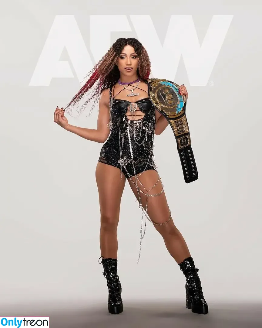 Sasha Banks nude photo #1894 (sashabankswwe / soxysasha)