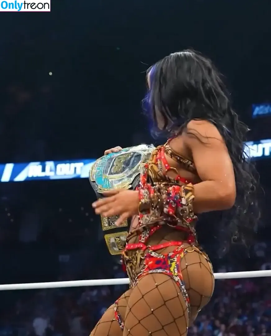 Sasha Banks nude photo #2003 (sashabankswwe / soxysasha)