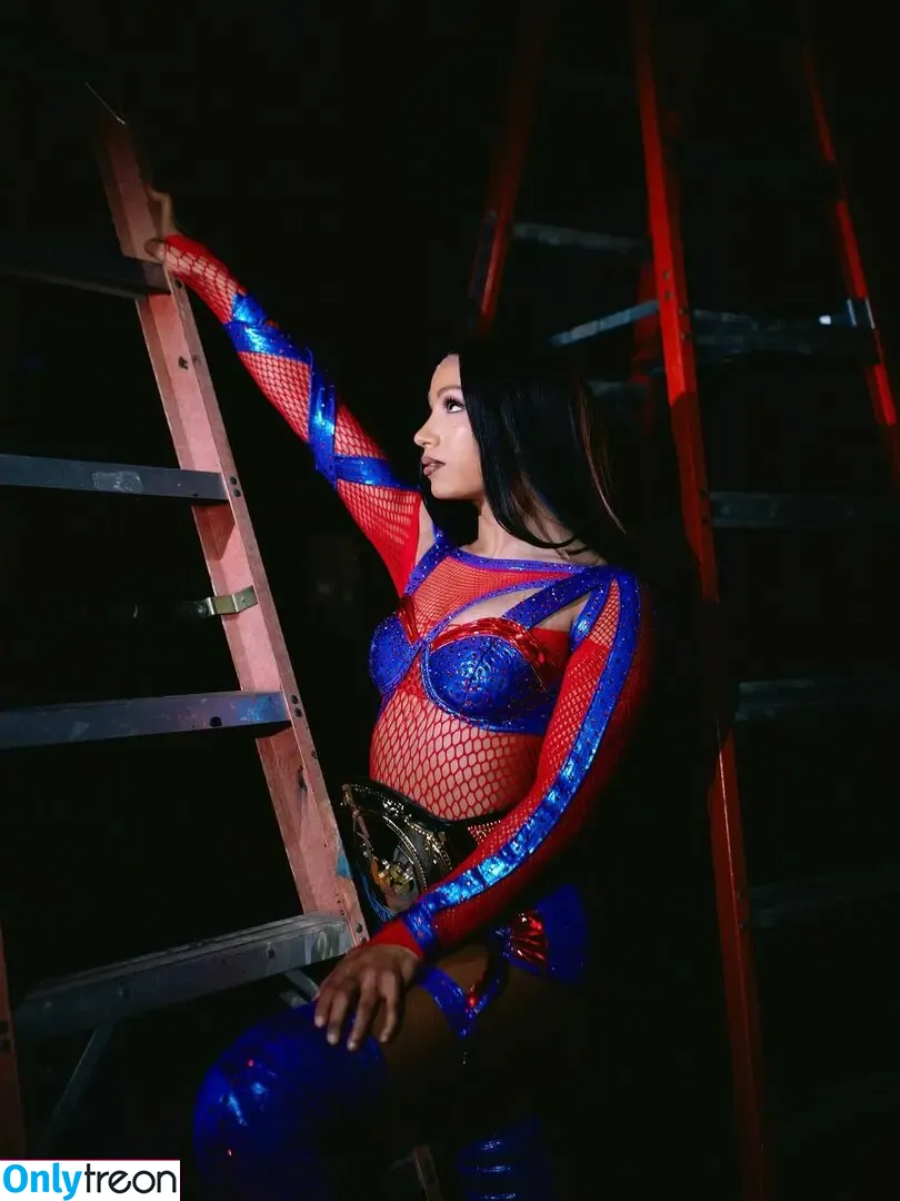 Sasha Banks голая photo #2033 (sashabankswwe / soxysasha)