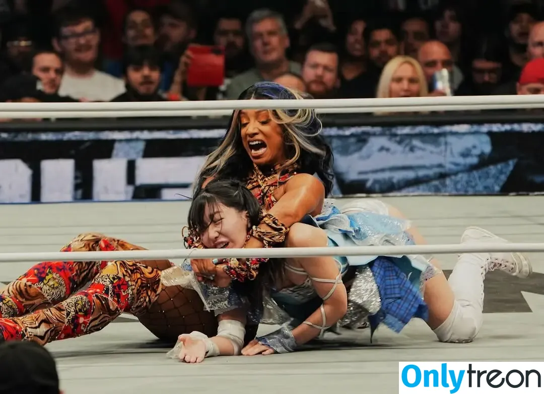 Sasha Banks nude photo #2048 (sashabankswwe / soxysasha)