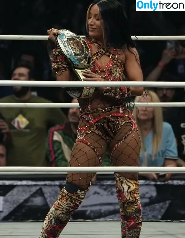 Sasha Banks голая photo #2053 (sashabankswwe / soxysasha)