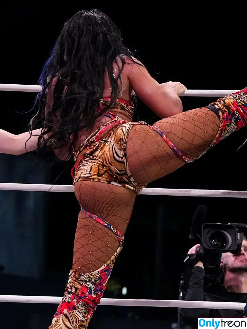 Sasha Banks nude photo #2059 (sashabankswwe / soxysasha)