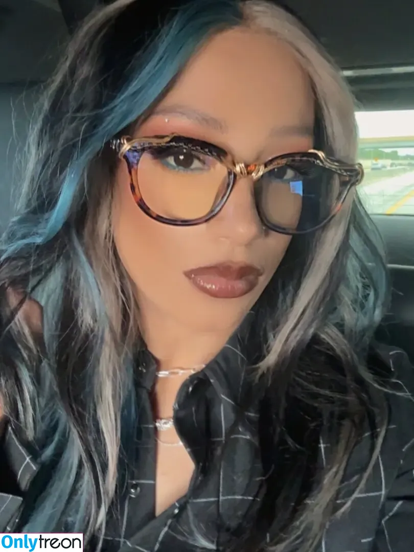 Sasha Banks nude photo #2073 (sashabankswwe / soxysasha)
