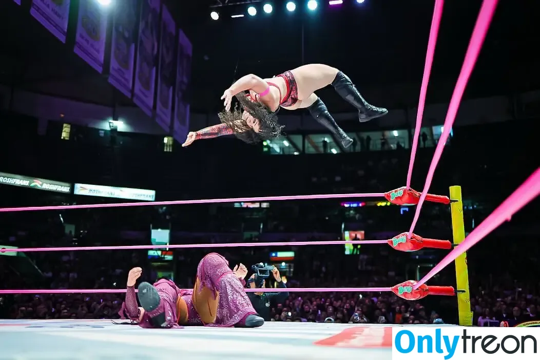 Sasha Banks голая photo #2103 (sashabankswwe / soxysasha)
