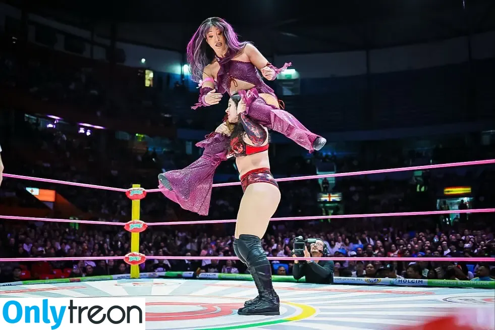 Sasha Banks голая photo #2115 (sashabankswwe / soxysasha)