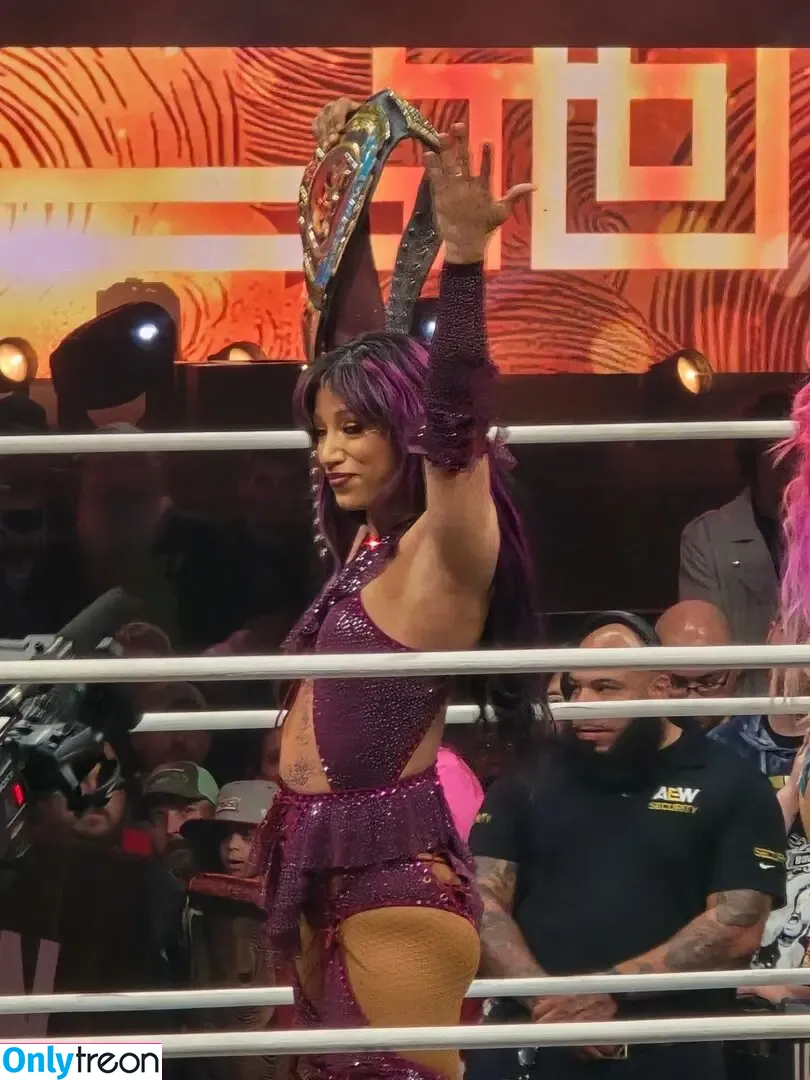 Sasha Banks nude photo #2132 (sashabankswwe / soxysasha)