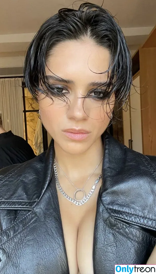 Sasha Calle голая photo #0001 (sashacalle)